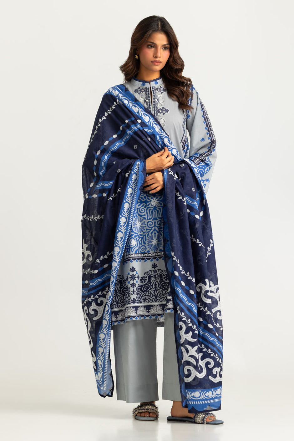 3PC Cambric Printed Suit With Embroidered