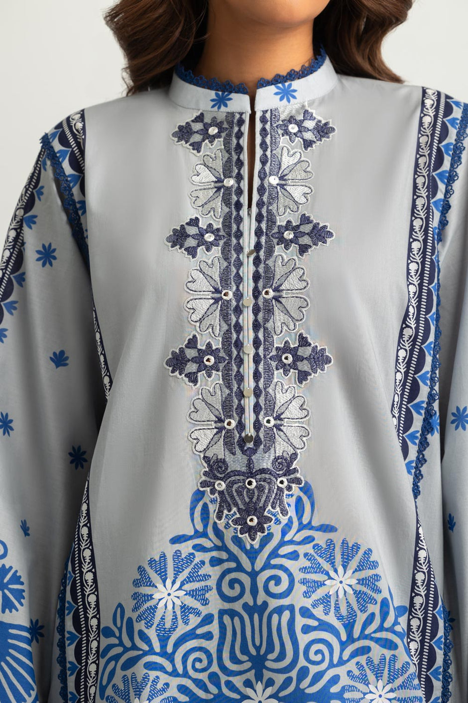 3PC Cambric Printed Suit With Embroidered