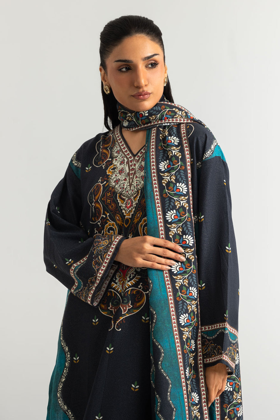 3PC Karandi Printed Suit With Embroidered