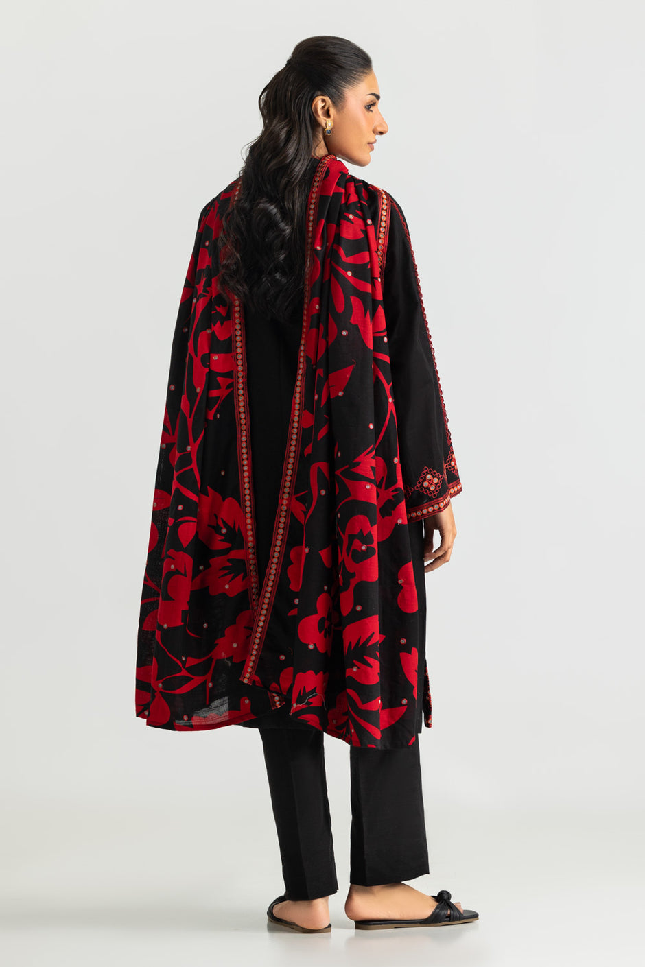 3PC Khaddar Slub Embroidered Suit With Printed