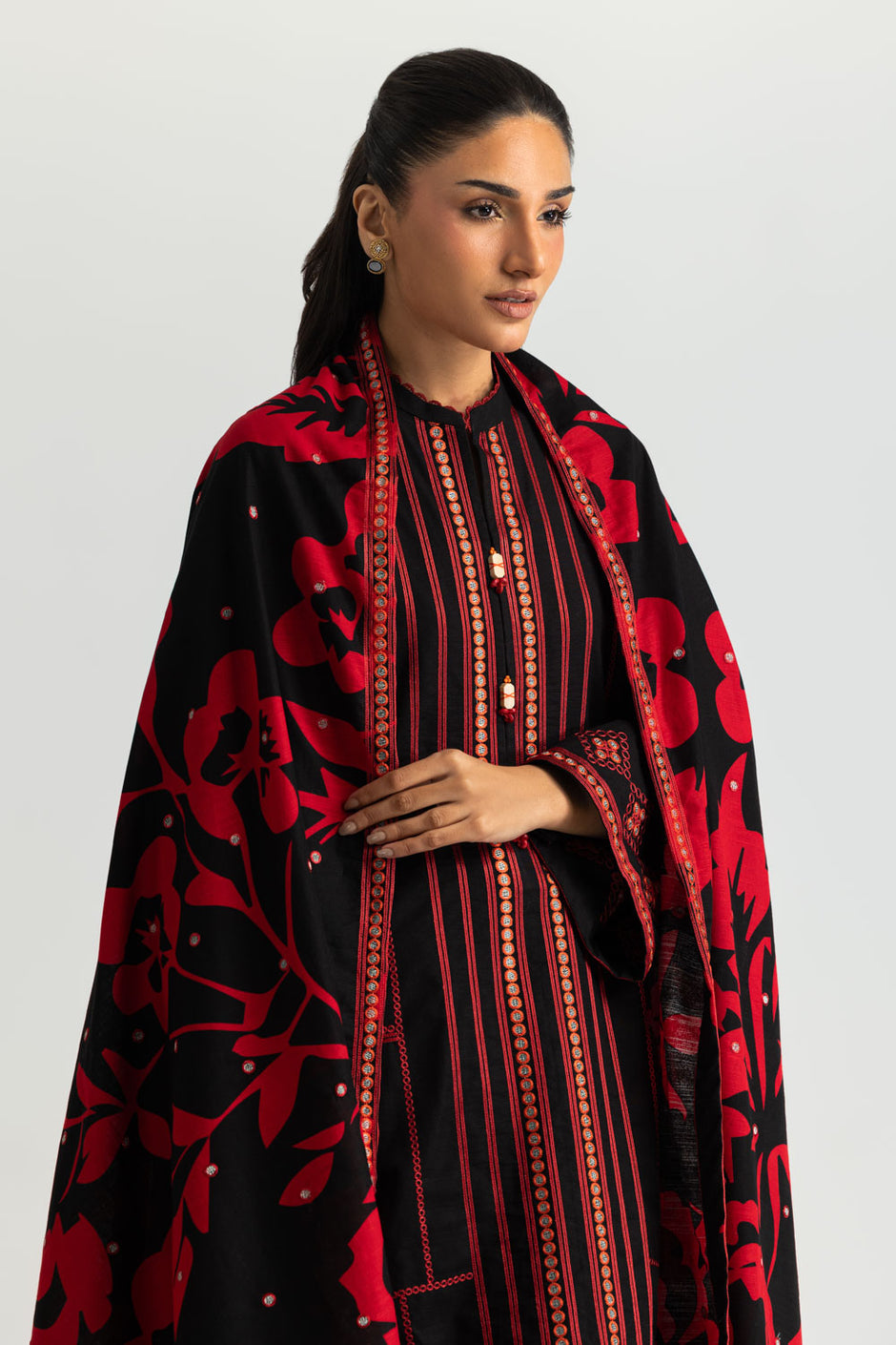 3PC Khaddar Slub Embroidered Suit With Printed