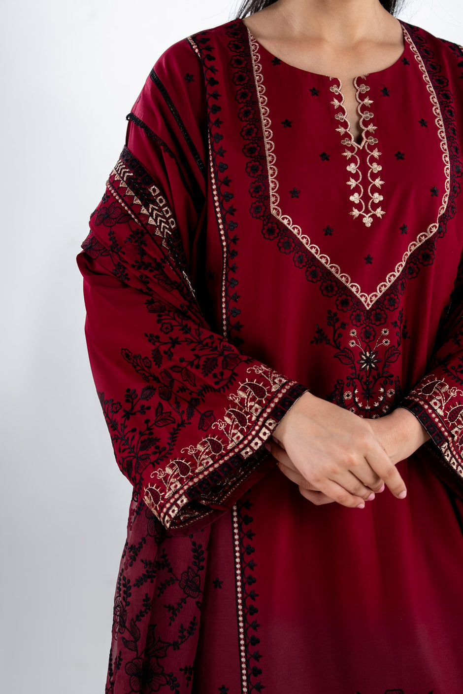 3PC Lawn Embroidered Suit