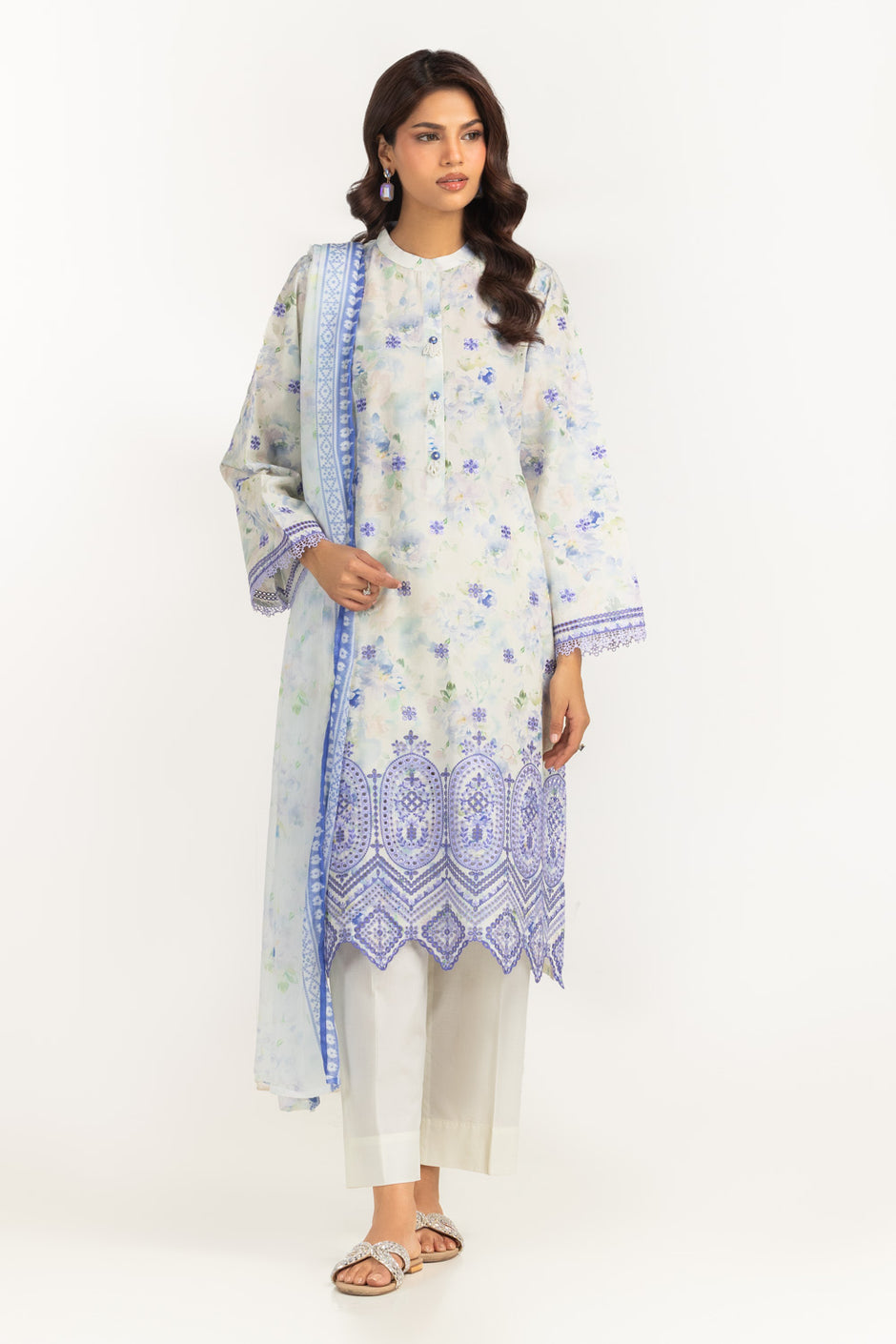3PC Lawn Embroidered Suit
