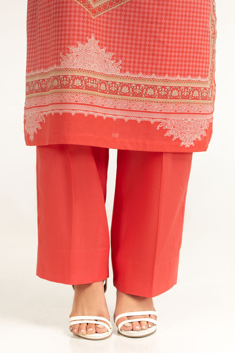 3PC Lawn Printed Suit With Embroidered
