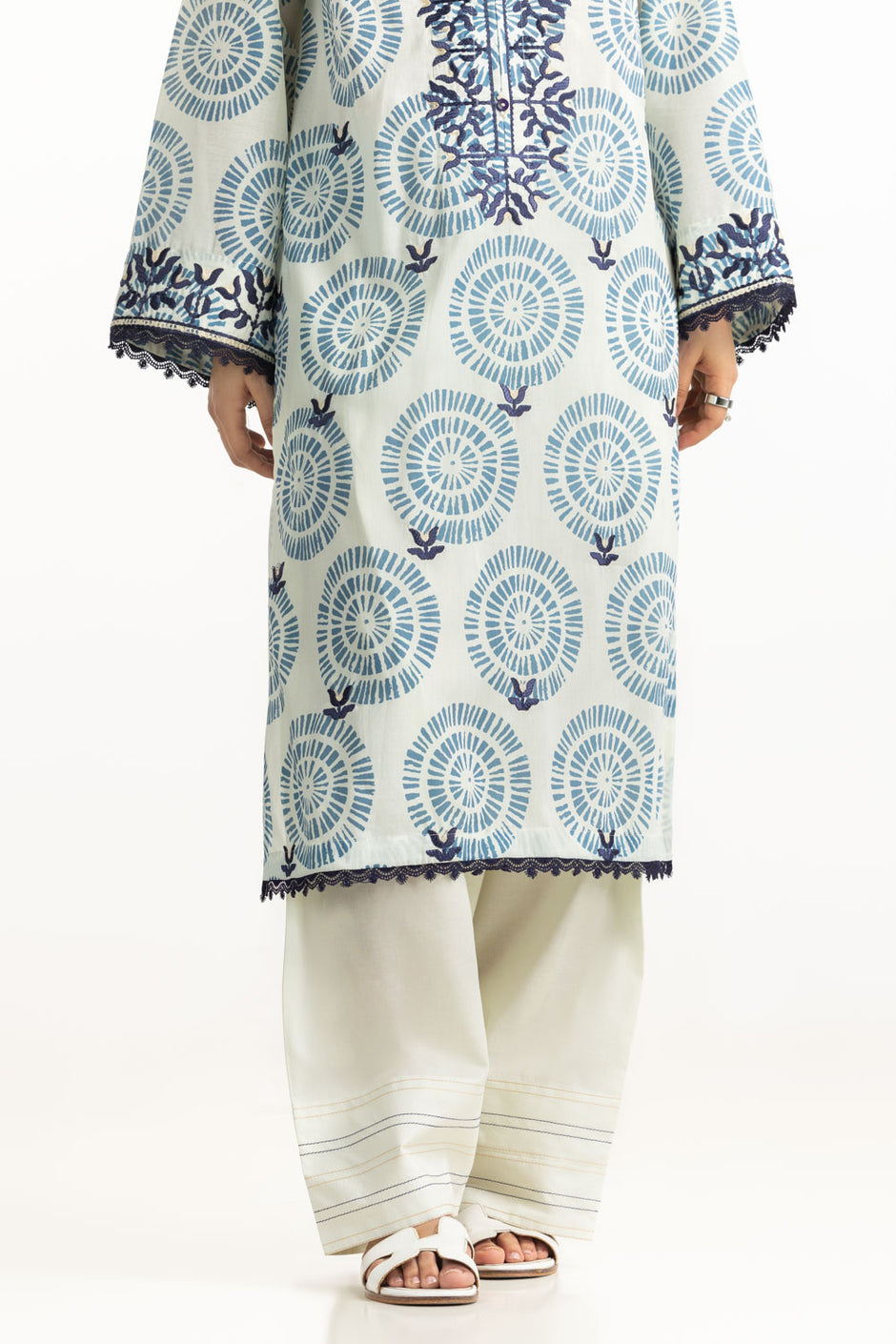 3PC Lawn Printed Suit With Embroidered