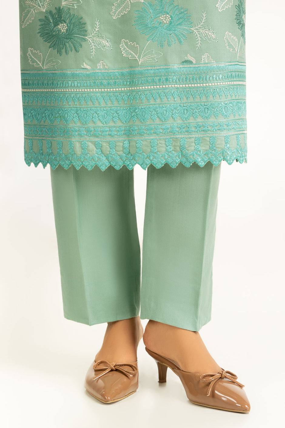3PC Pashmina Embroidered Suit