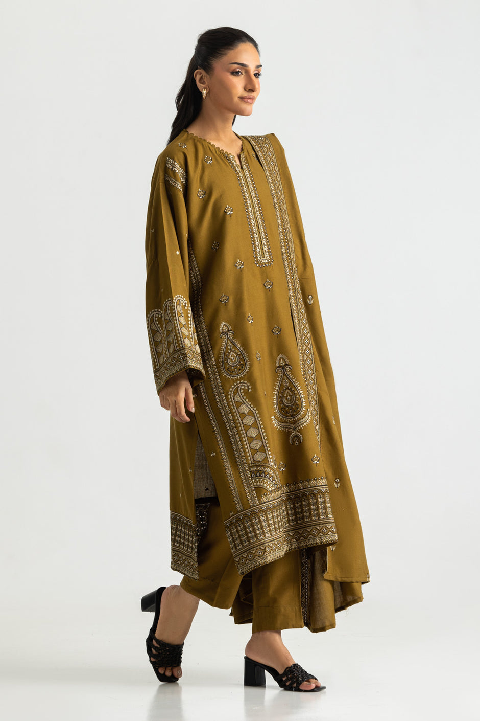 3PC Pashmina Embroidered Suit