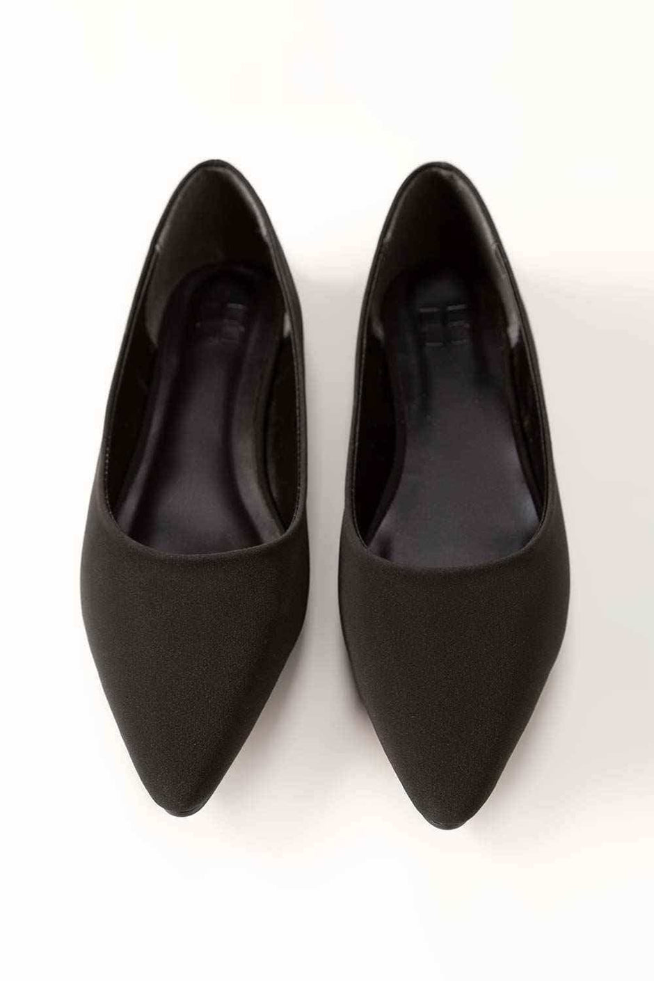 Black Pumps