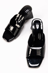 Women Black Heels IFS-HLS25-003