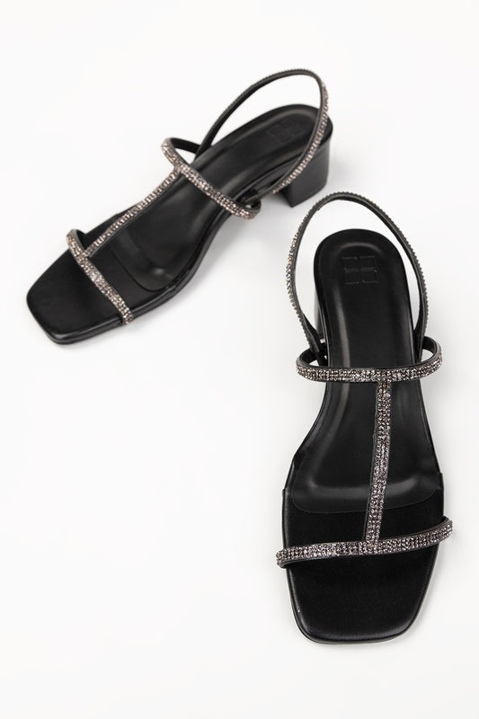 Women Black Sandal IFS-SDL25-005