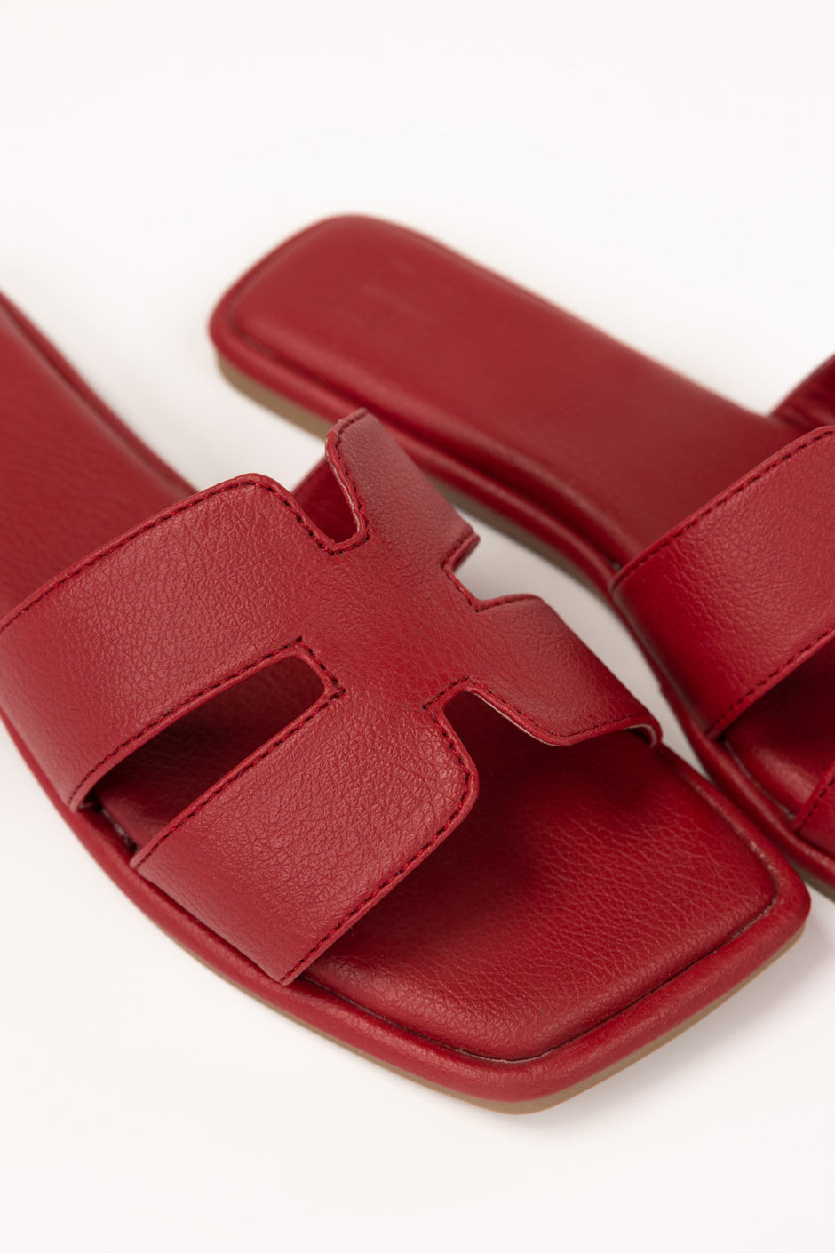 Maroon Slipper