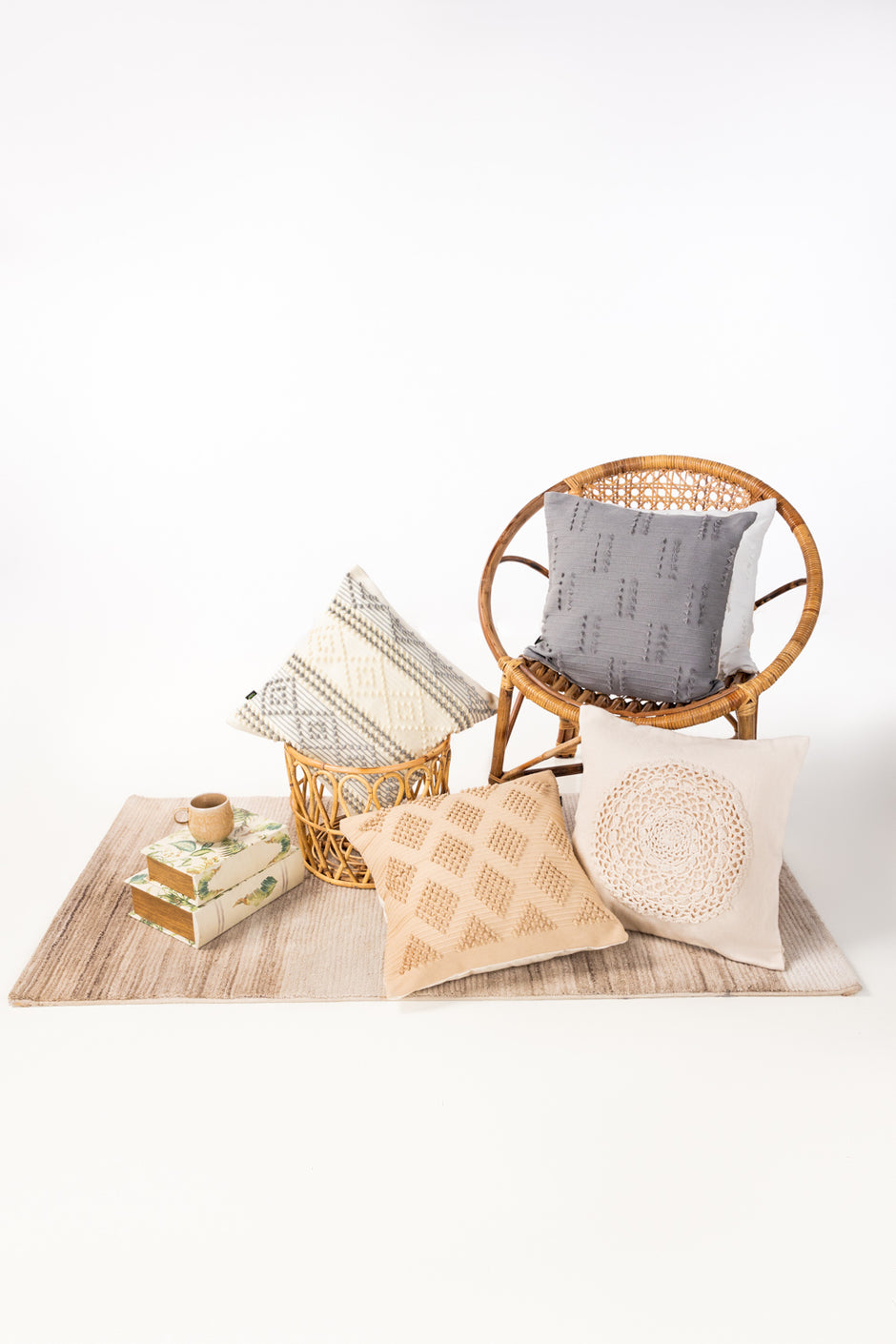 AW25-Woven Cushion Cover 032