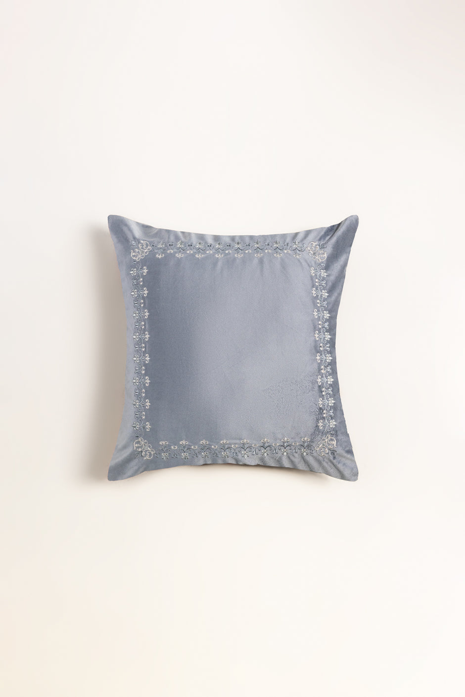 VEC-017 Velvet Embroidered Cushion Cover