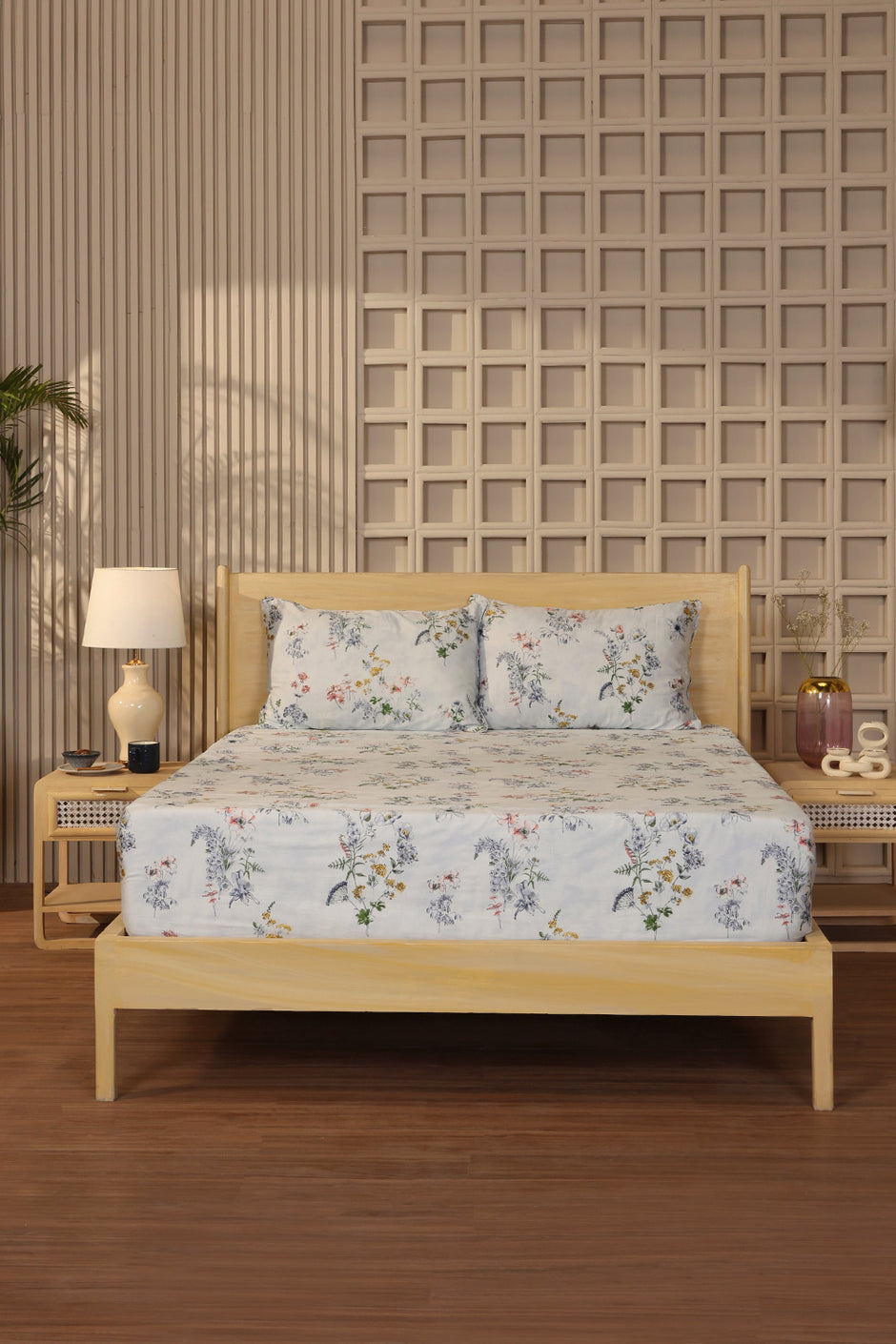 Azure bud T-300 Bed Sheet Set