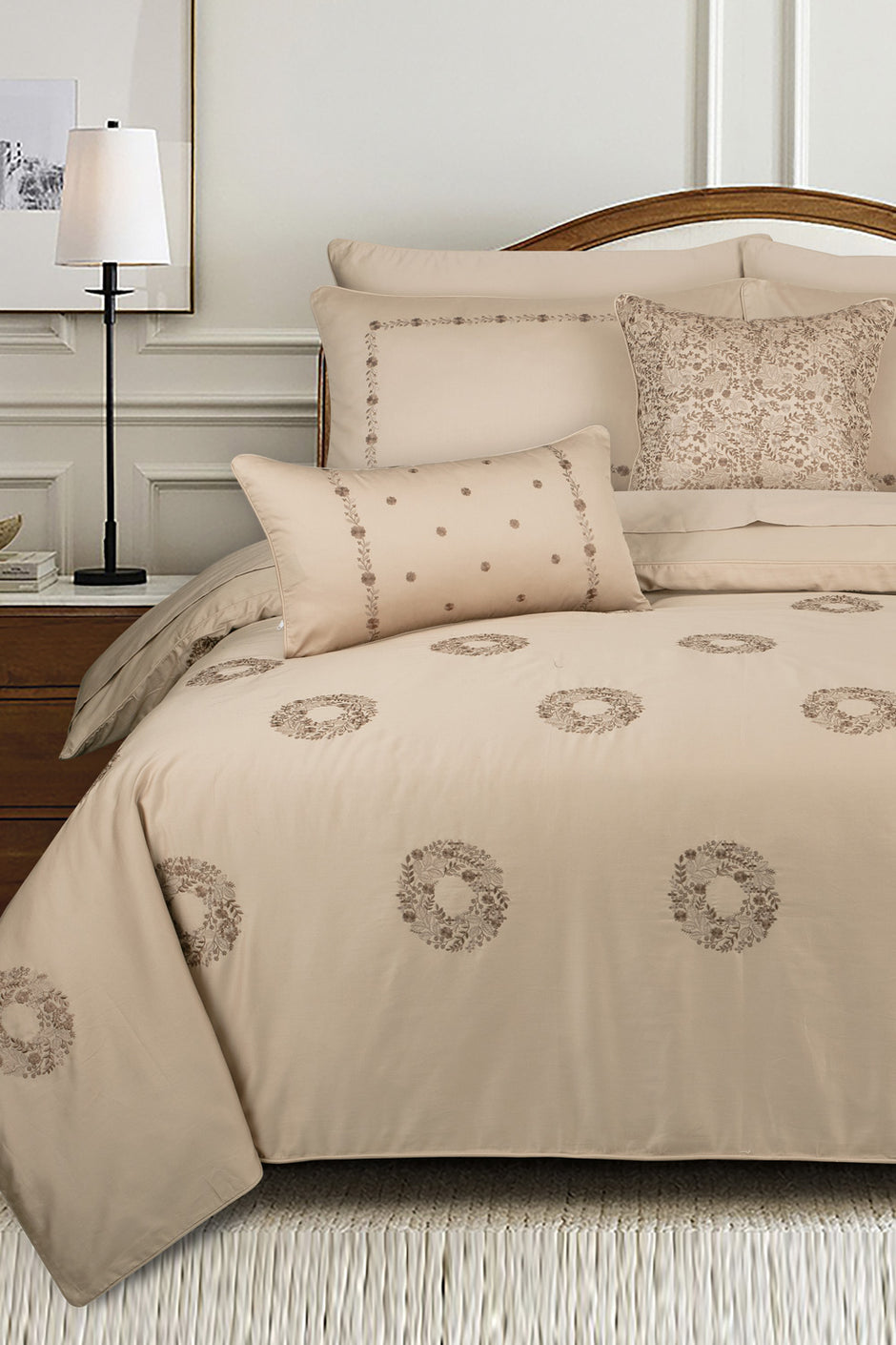 Beige T-400 Embroidered Quilt Cover set
