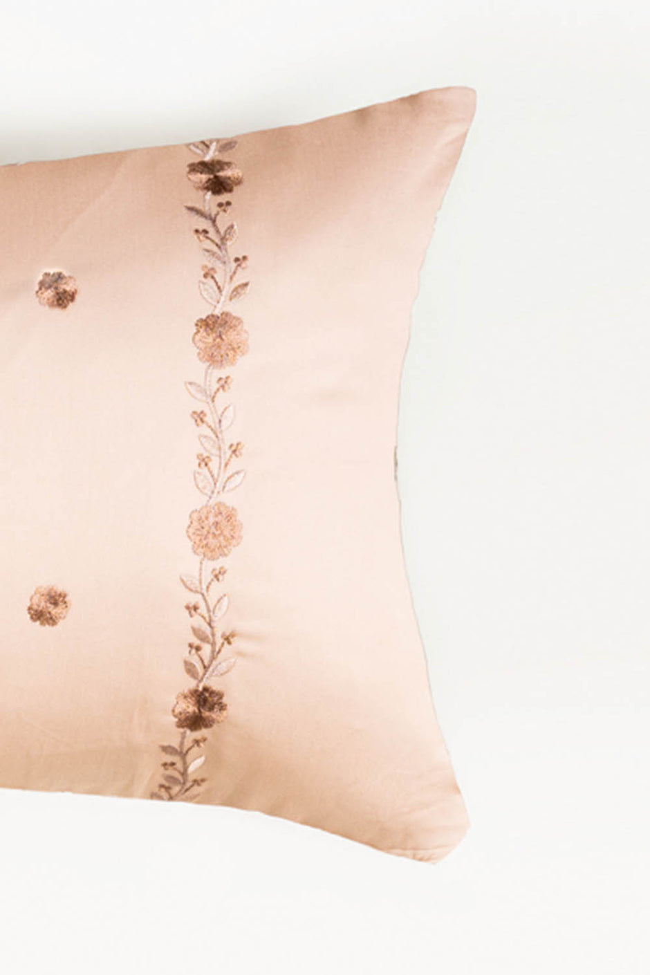 Beige T-400 Embroidered Deck Cushion Cover