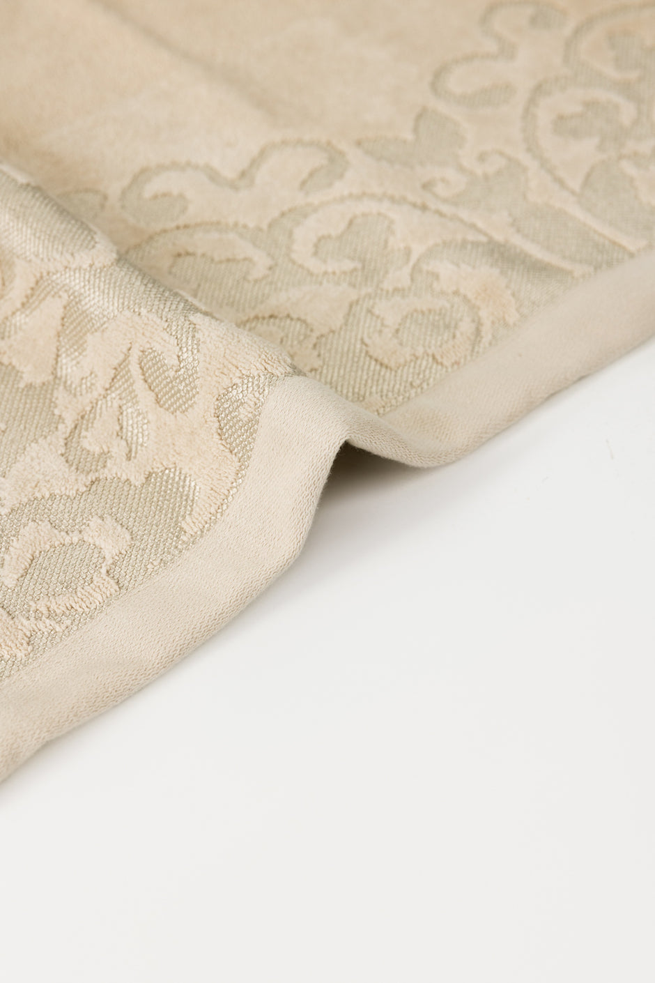 Bone 4pcs Jacquard Dyed Towel Set