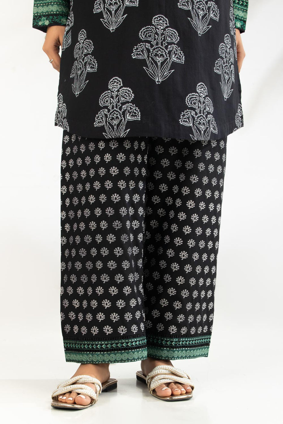 Cambric Block printed Co-Ord Set With Embroidered