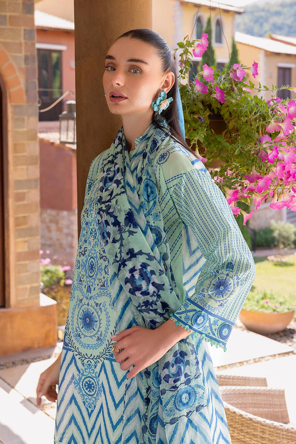 3 Piece Printed Lawn suit with Chiffon Dupatta