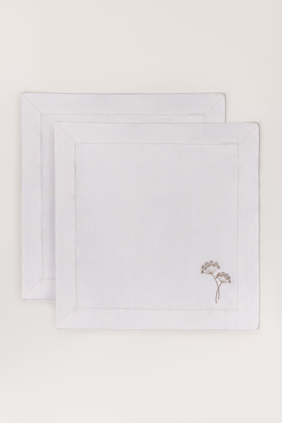 Cloud 2 Pcs Embroidered Napkin Set