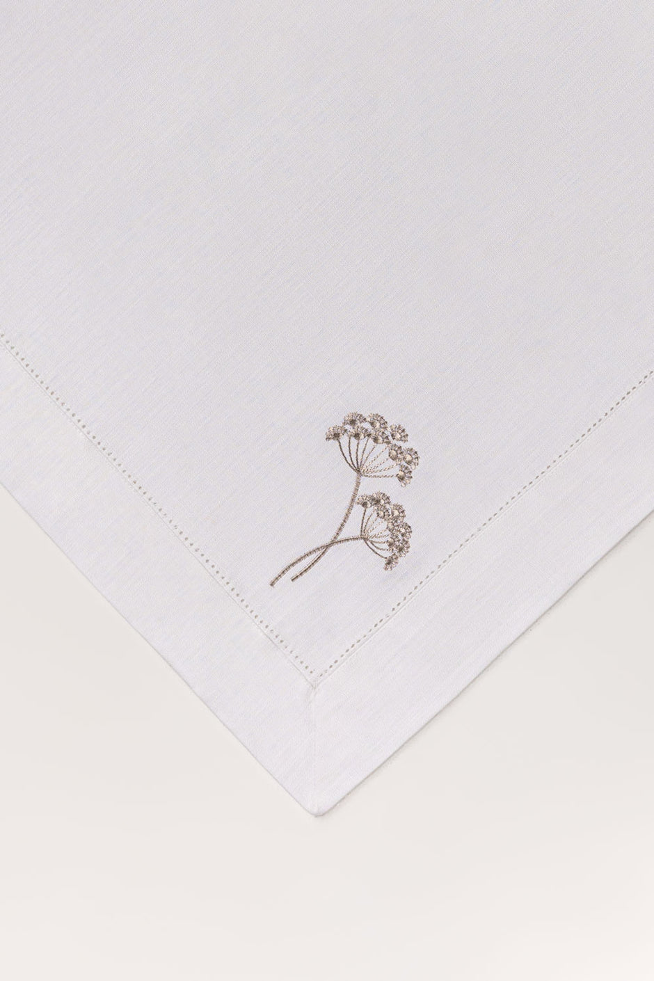 Cloud 2 Pcs Embroidered Napkin Set