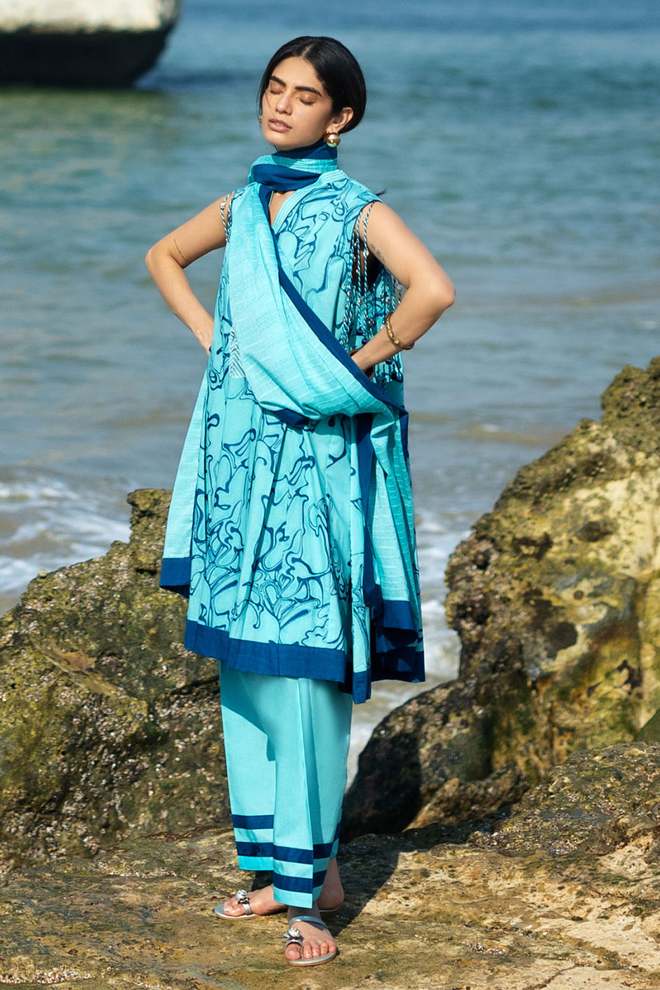 3 Piece Embroidered Jacquard Suit with Cotton Leno Dupatta