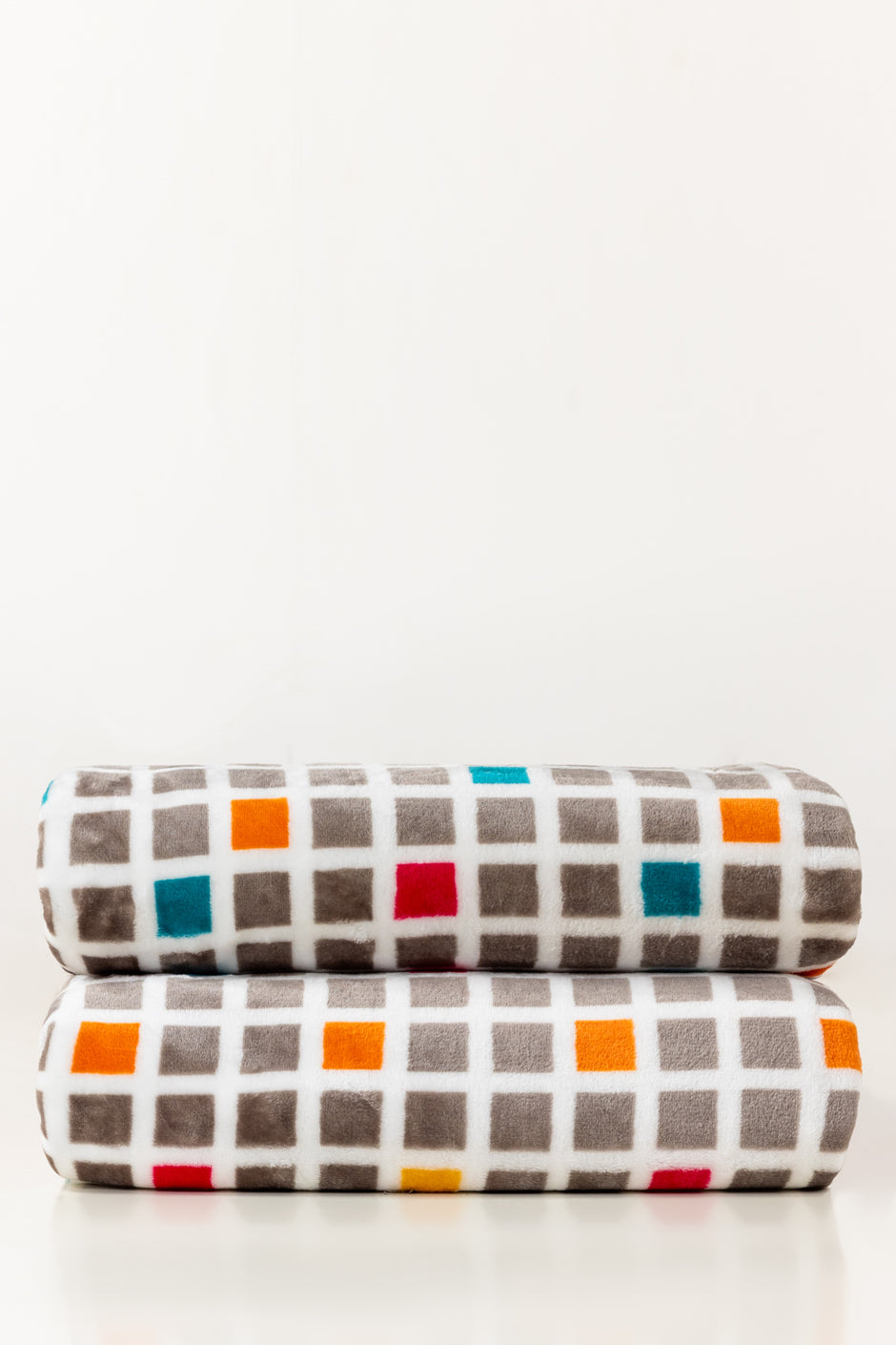 AW25-Cube Single Ply Fleece Throw