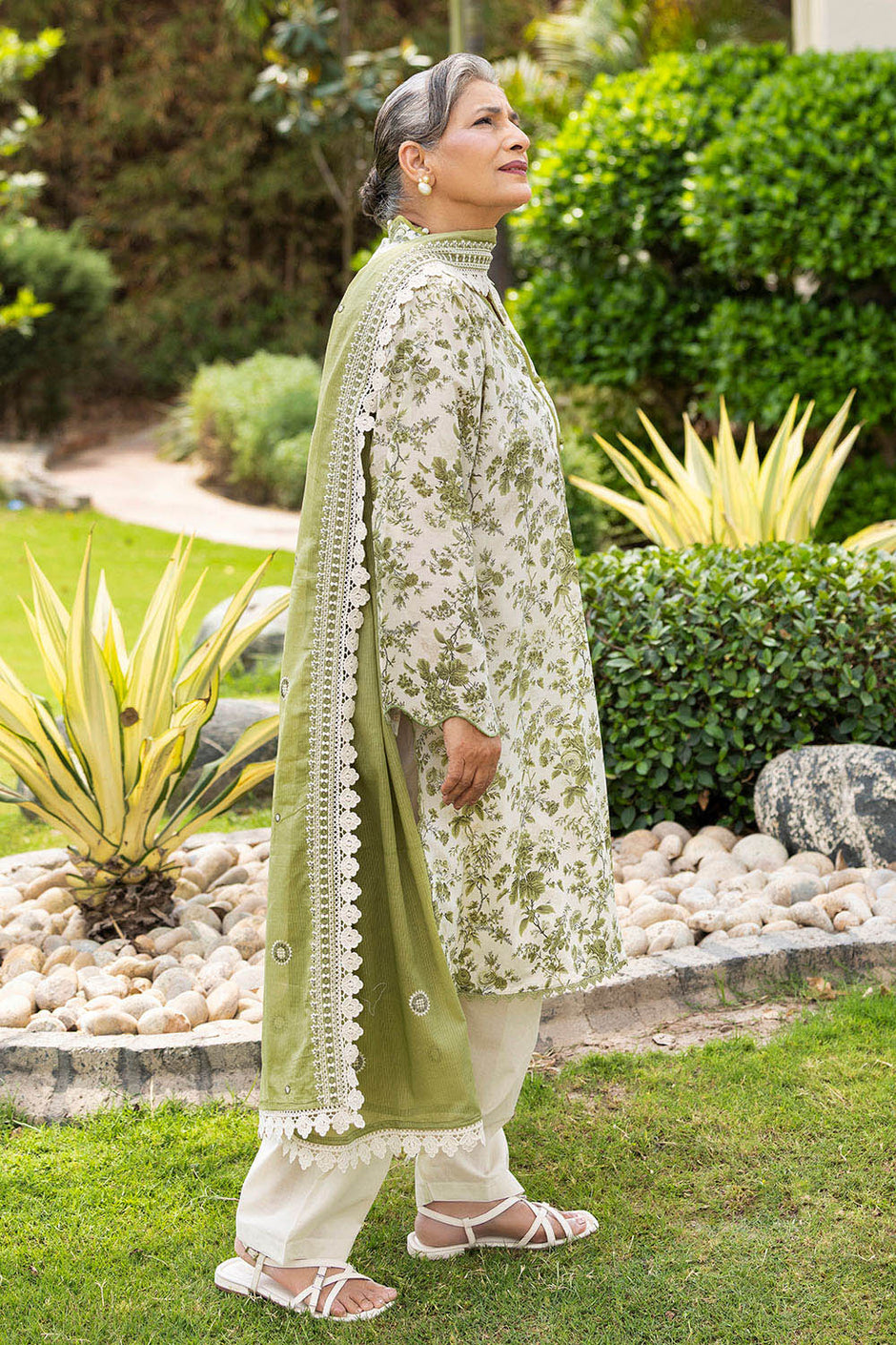 3 Piece Printed Lawn suit with Embroidered Denting Lawn Dupatta