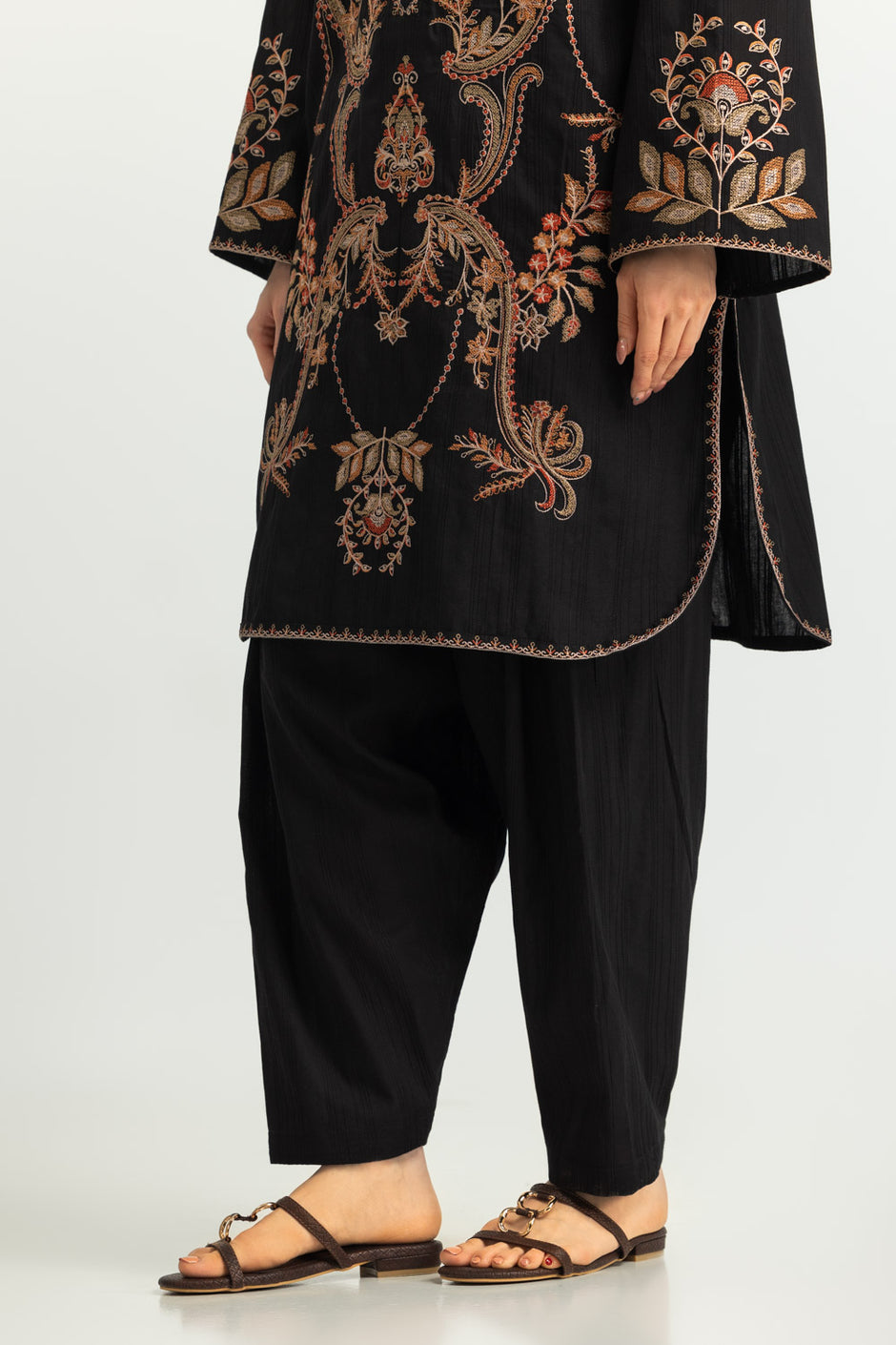 Dobby Embroidered Shirt And Dyed Trouser