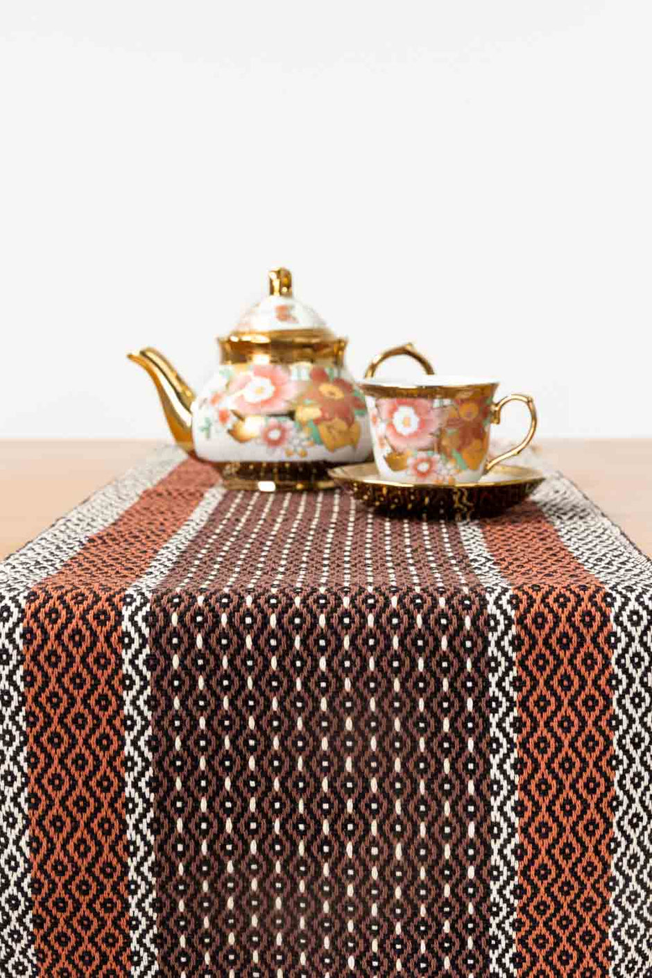 Dobby Fabric Runner