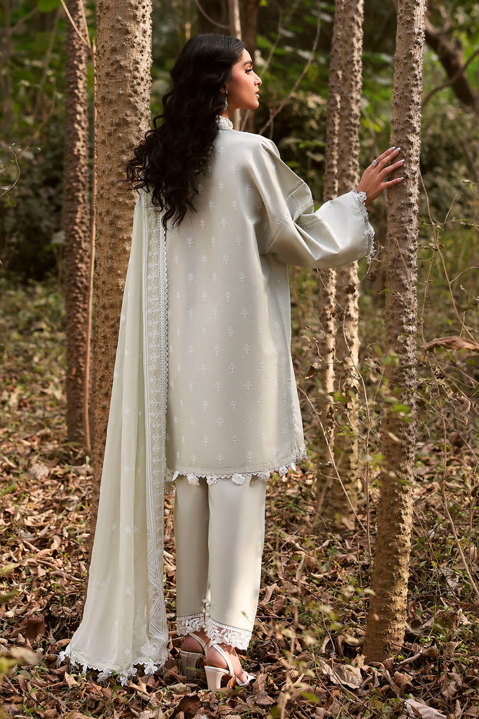 3 Piece Embroidered Lawn Suit with Embroidered Chiffon Dupatta