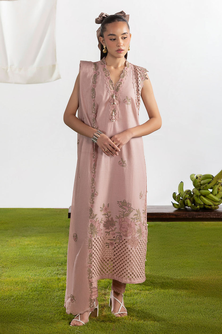 3 Piece Embroidered Lawn Suit with Embroidered Denting Dupatta