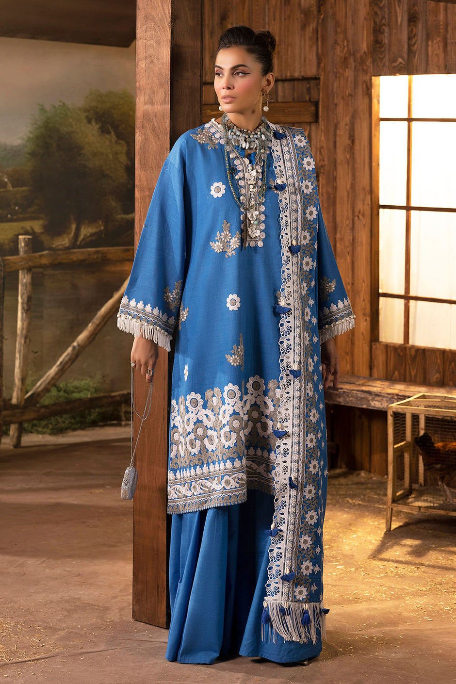 3 Piece Embroidered Khaddar Suit with Organza Neckline and Dupatta