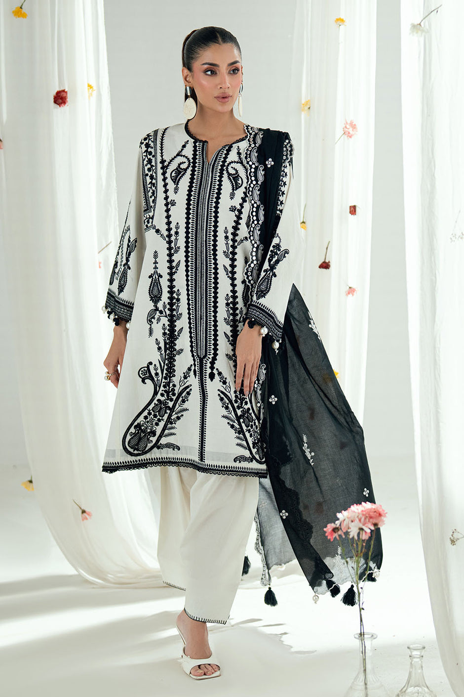 3 Piece Embroidered Lawn Suit with Embroidered Denting Dupatta