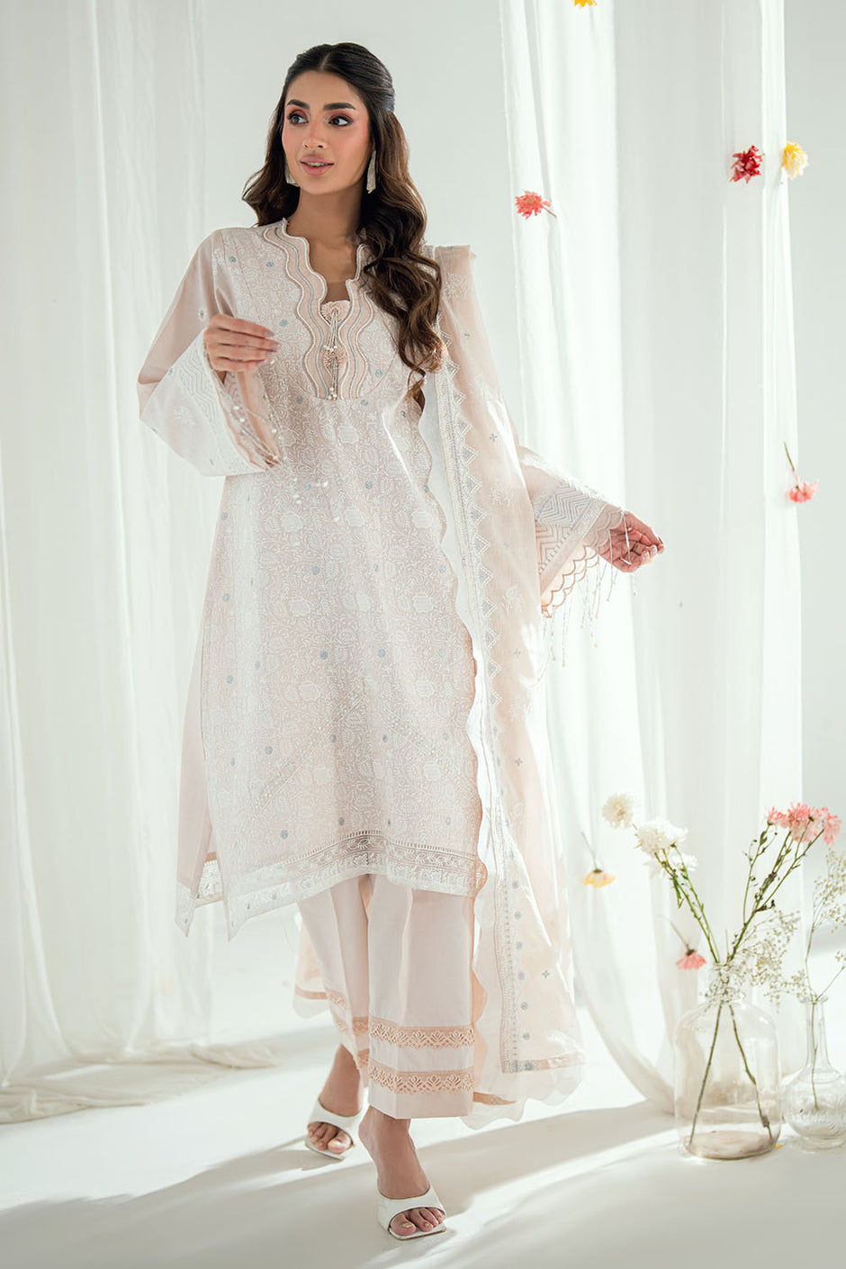 3 Piece Embroidered Lawn Suit with Embroidered Denting Dupatta