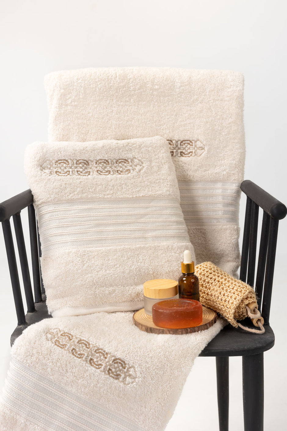 Frost Beige 3 piece Embroidered Towel Set