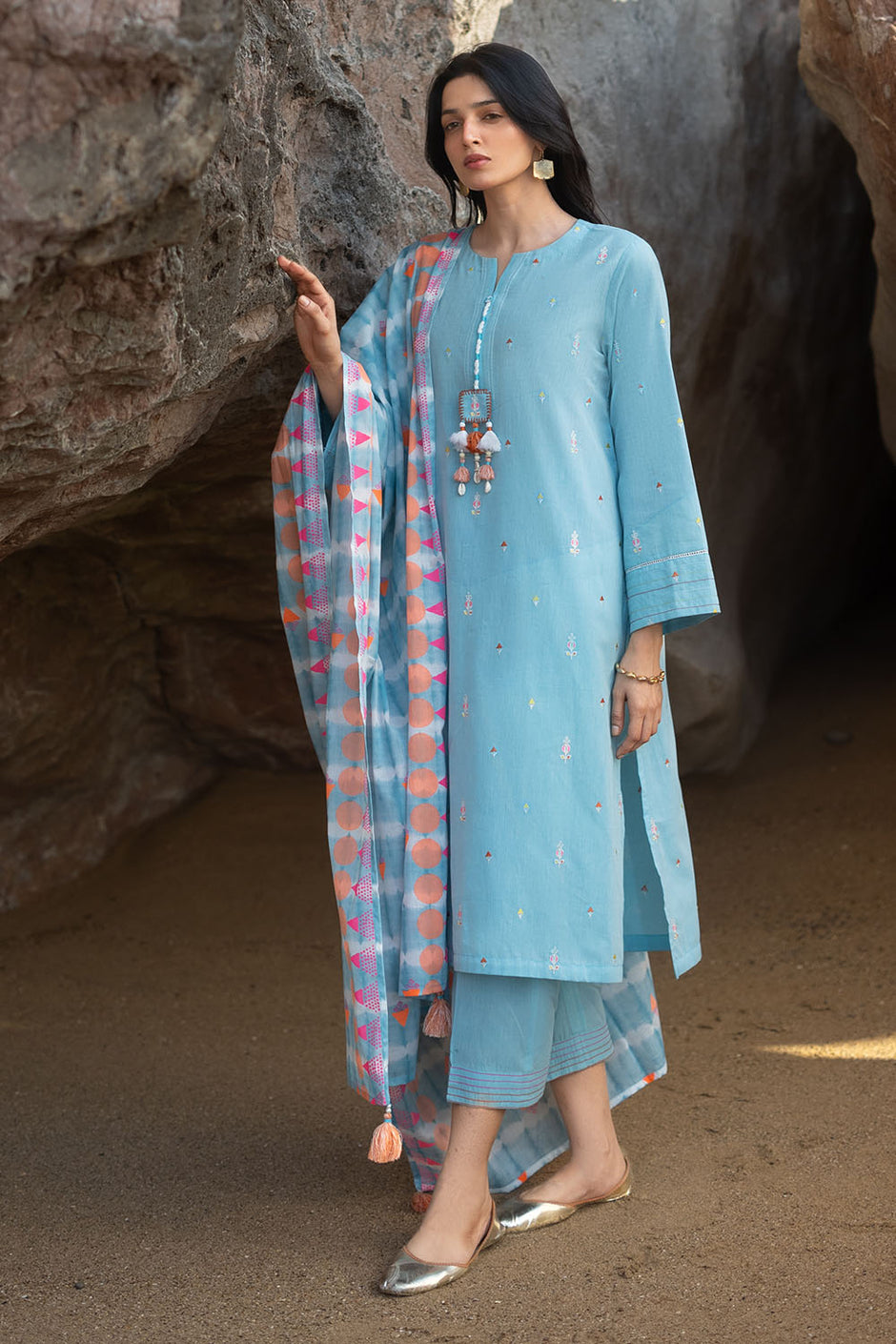 3 Piece Embroidered Yarn Dyed Jacquard Suit with Lacquer Printed Jacquard Dupatta