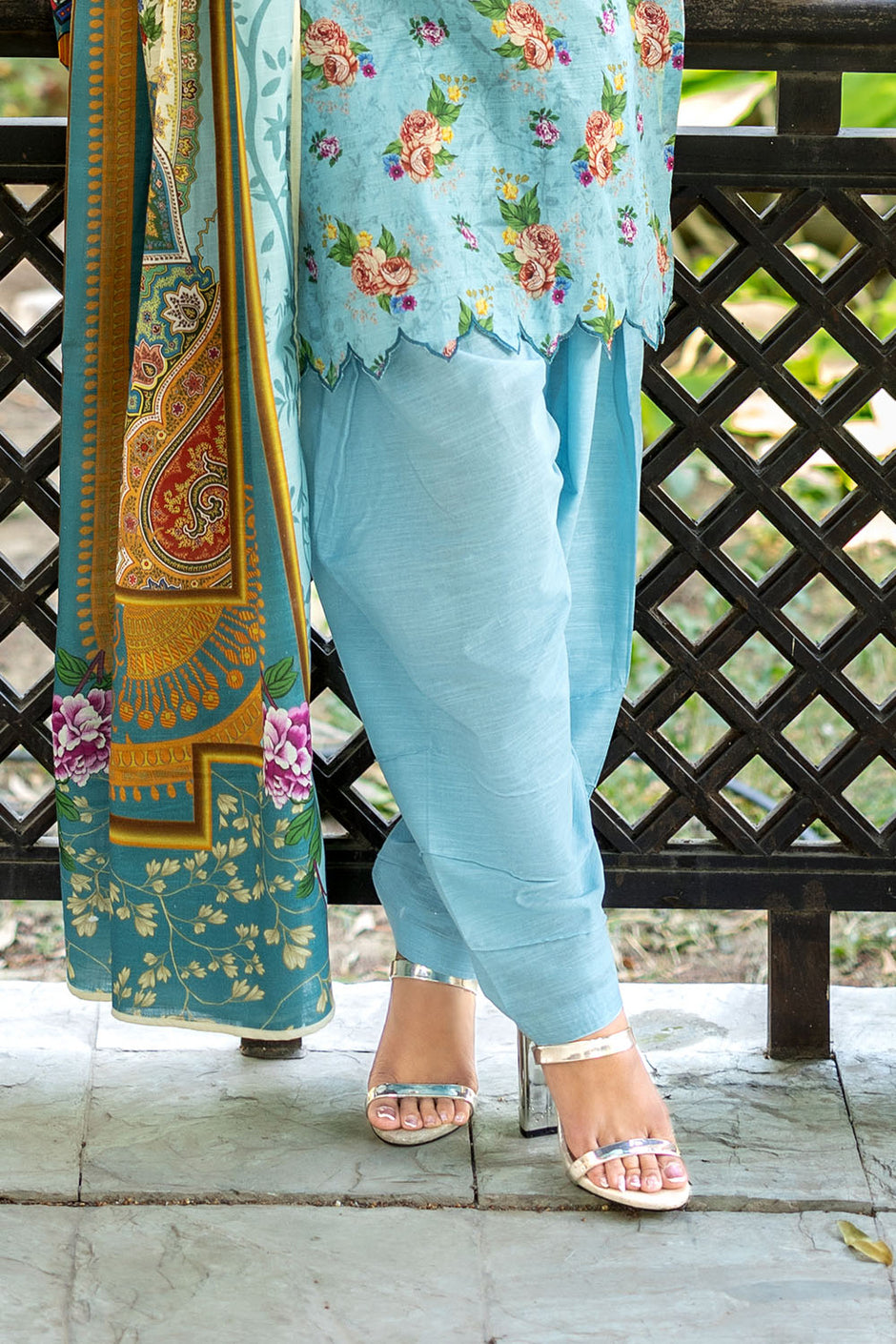 3 Piece Printed Khaddar Suit