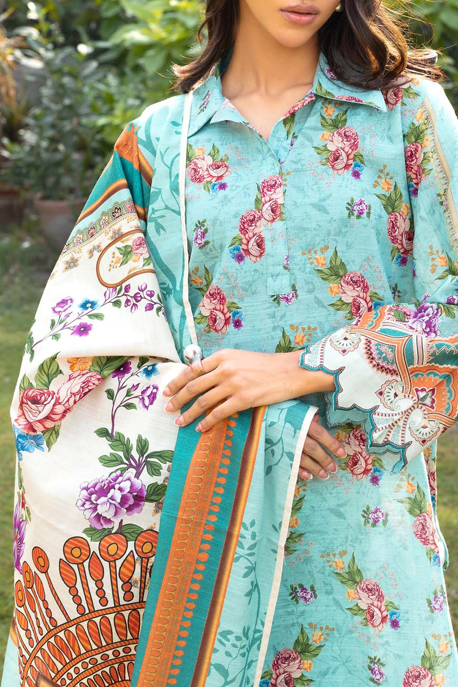 3 Piece Printed Khaddar Suit