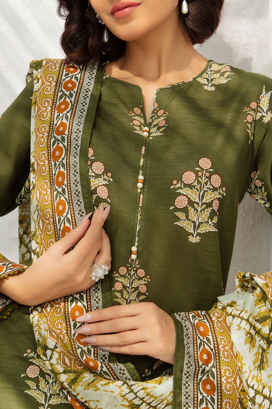 3 Piece Printed Khaddar Suit with Dupatta