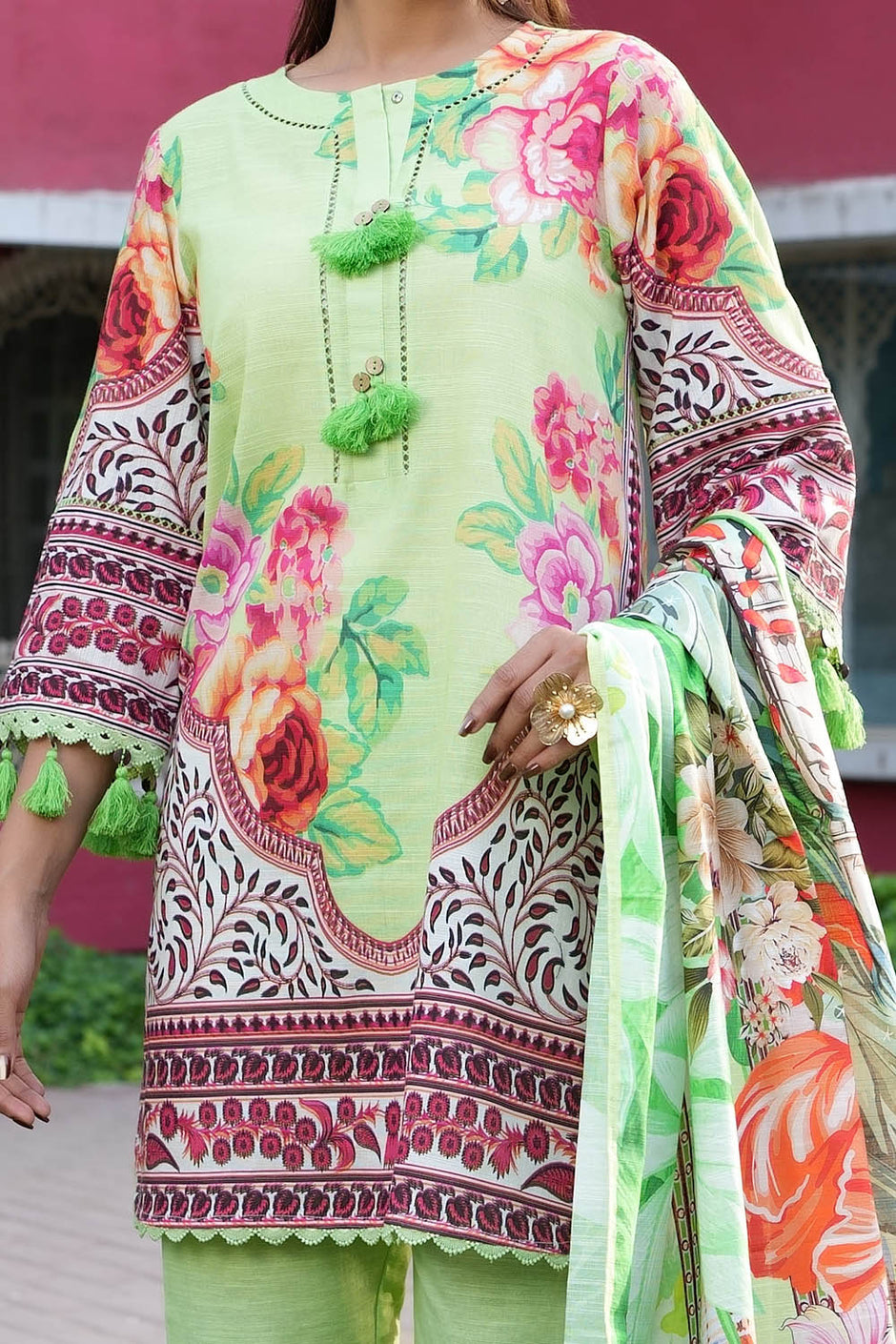 3 Piece Printed Khaddar Suit