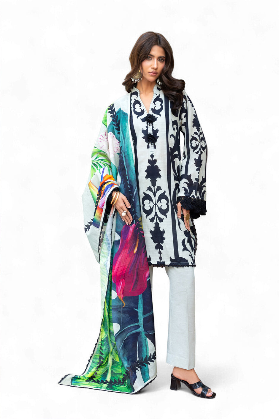 3 Piece Printed Khaddar Suit SD-52242