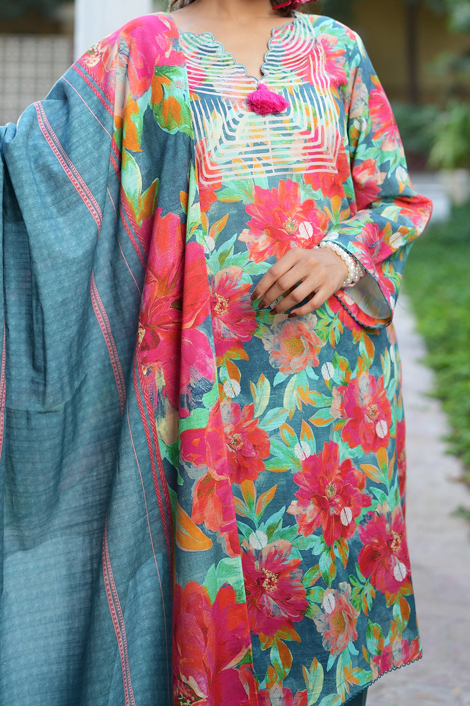 3 Piece Printed Khaddar Suit