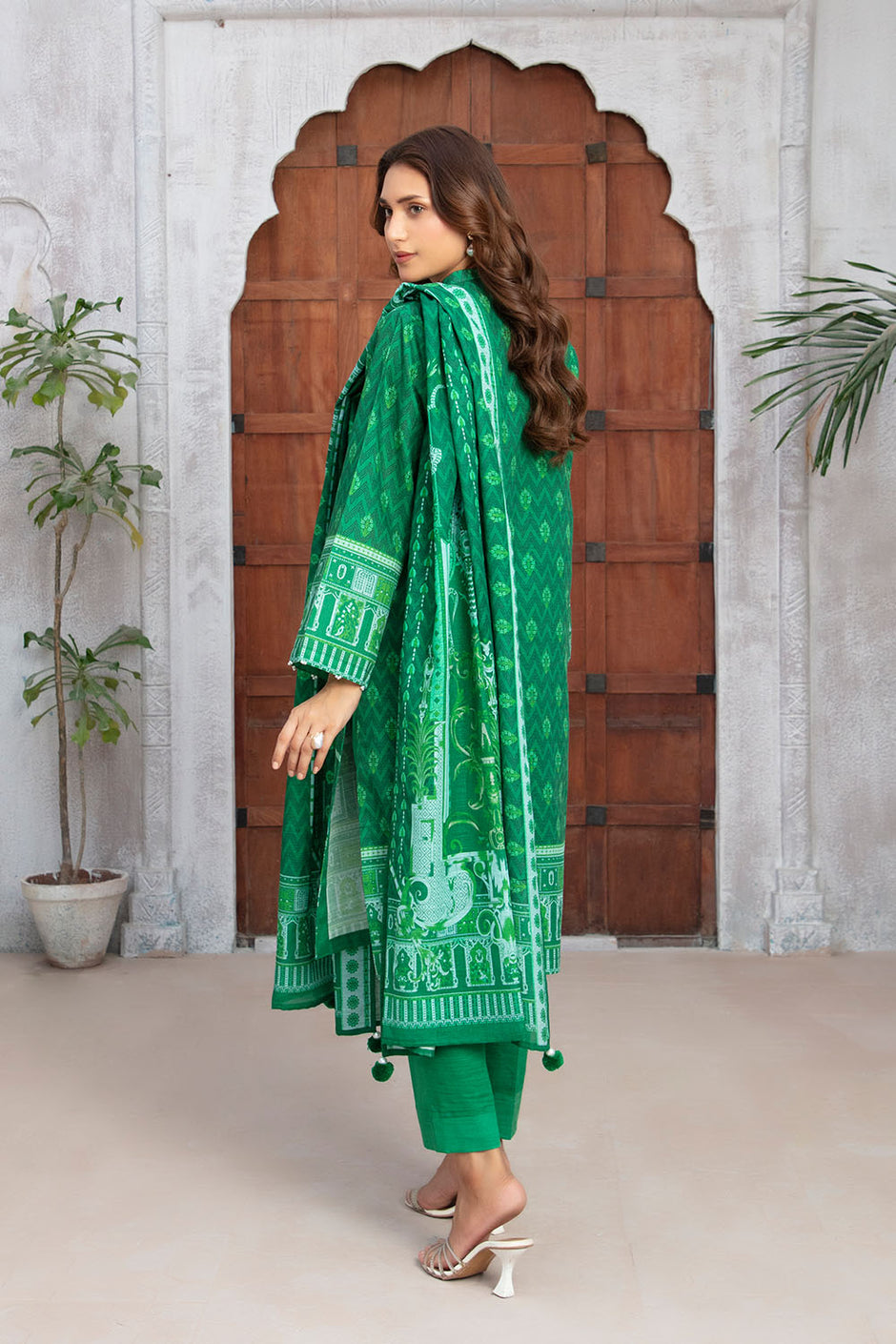 3 Piece Printed Khaddar Suit with Zari Dupatta