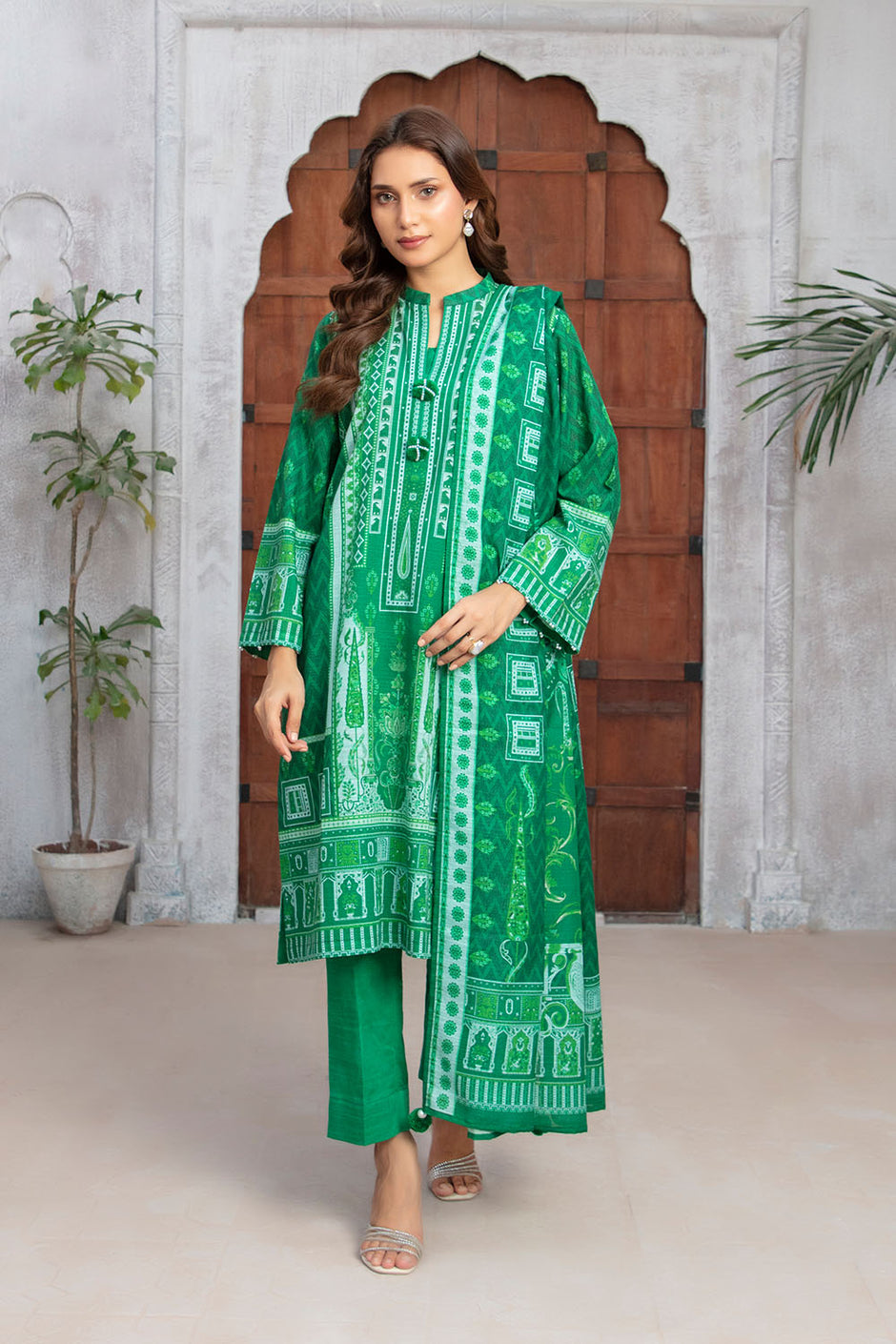 3 Piece Printed Khaddar Suit with Zari Dupatta