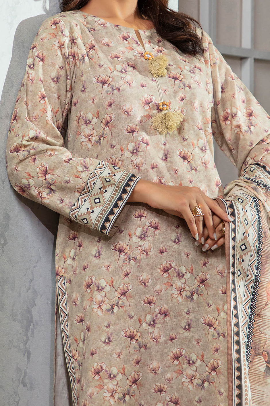 3 Piece Khaddar Suit with Dupatta