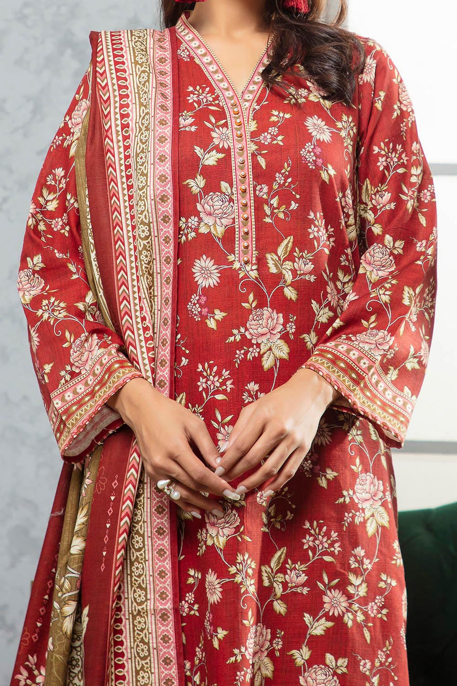 3 Piece Khaddar Suit with Dupatta
