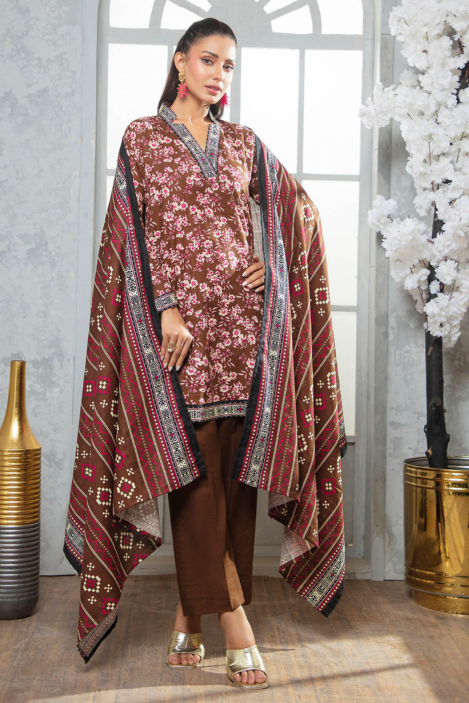 3 Piece Khaddar Suit with Dupatta