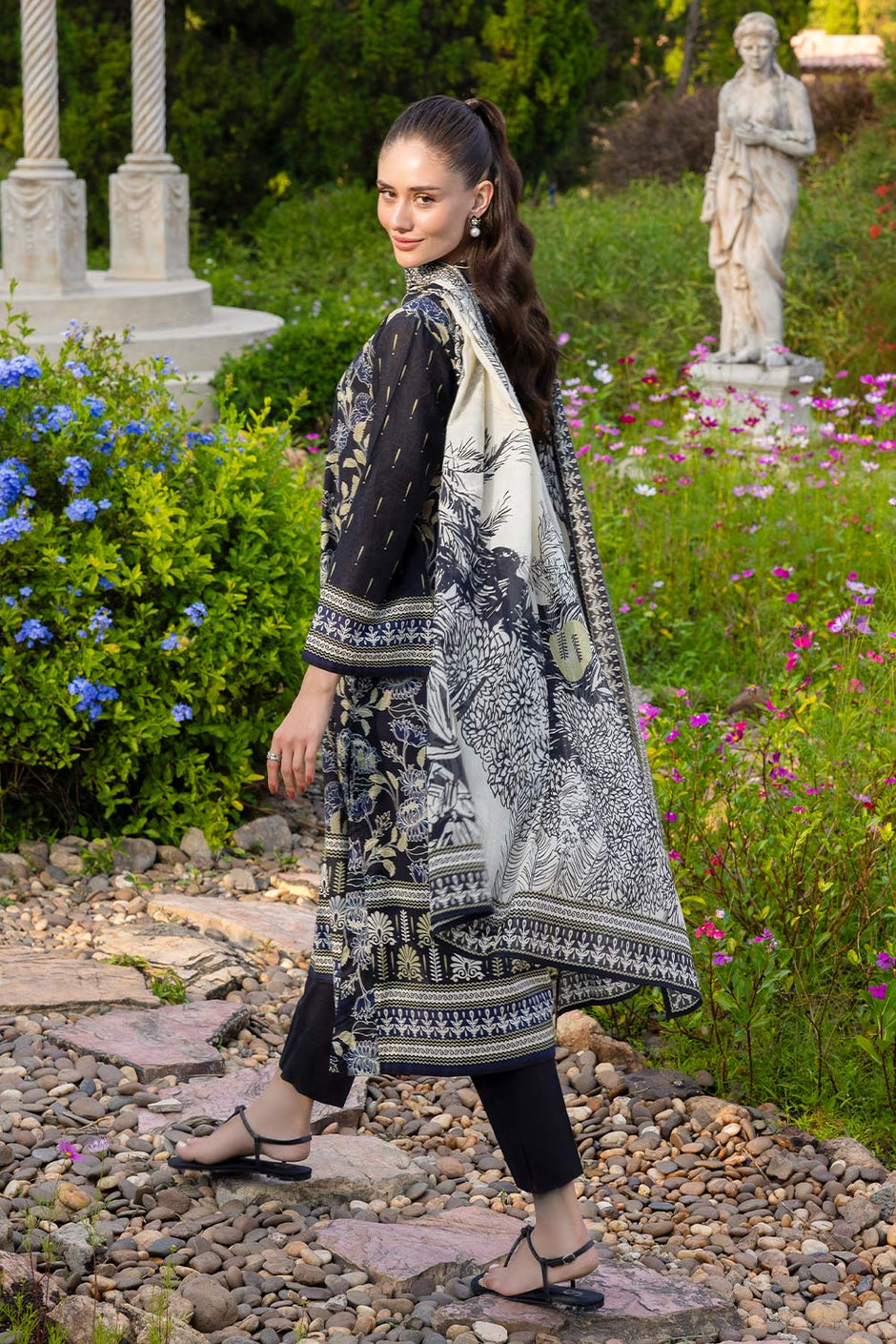 3 PIece Printed Lawn Suit