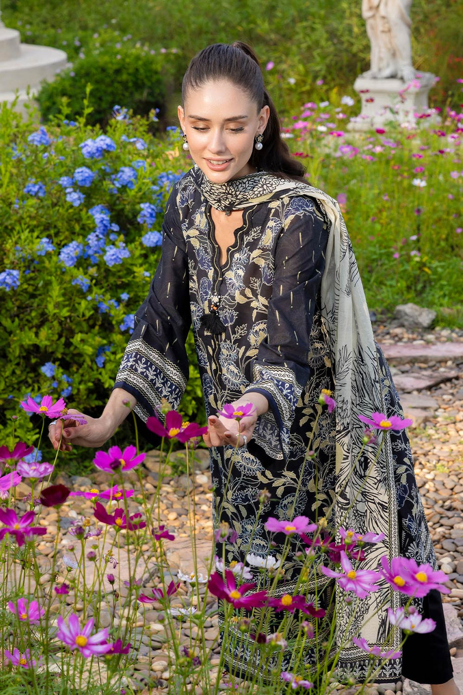 3 PIece Printed Lawn Suit